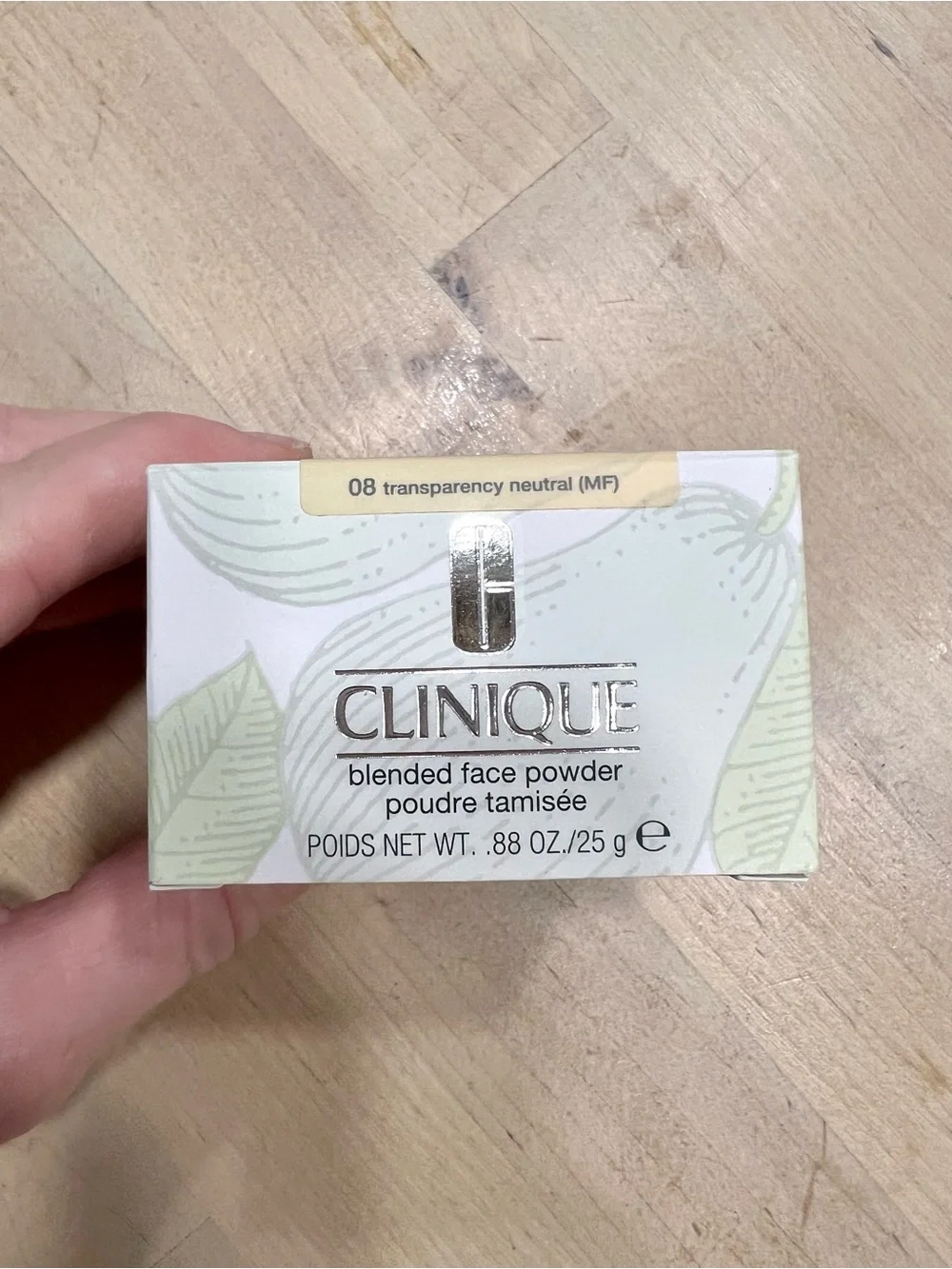 Clinique Blended Face Powder - Transparency Neutral